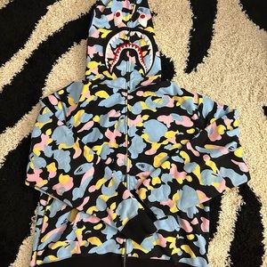 NEW MULTI CAMO SHARK RELAXED FULL ZIP HOODIE